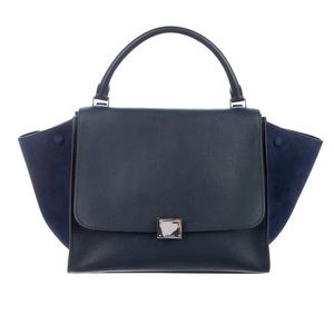 SOLD❌
Céline Medium Trapeze Bag